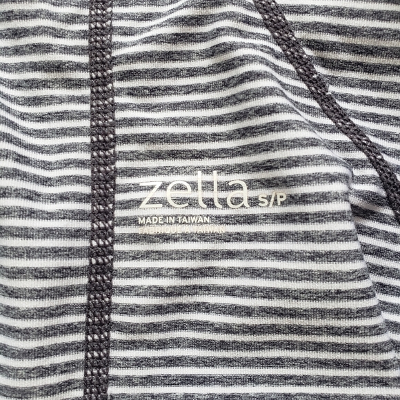 Zella Sweatshirt, Size Small, Excellent Condition - Picture 3 of 5